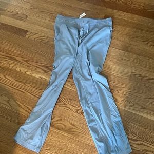 Lululemon size 8 dance studio